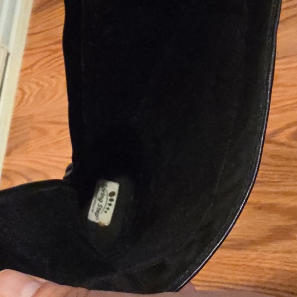 Spring Step Quilted Women's Boots - Picture 9 of 10